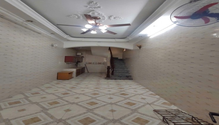 Cho thuê nhà ngõ Quỳnh, Hai Bà Trưng, 30m2, 5 tầng, 3 ngủ, 10 Triệu - Ở, KD online, Spa vào ngay